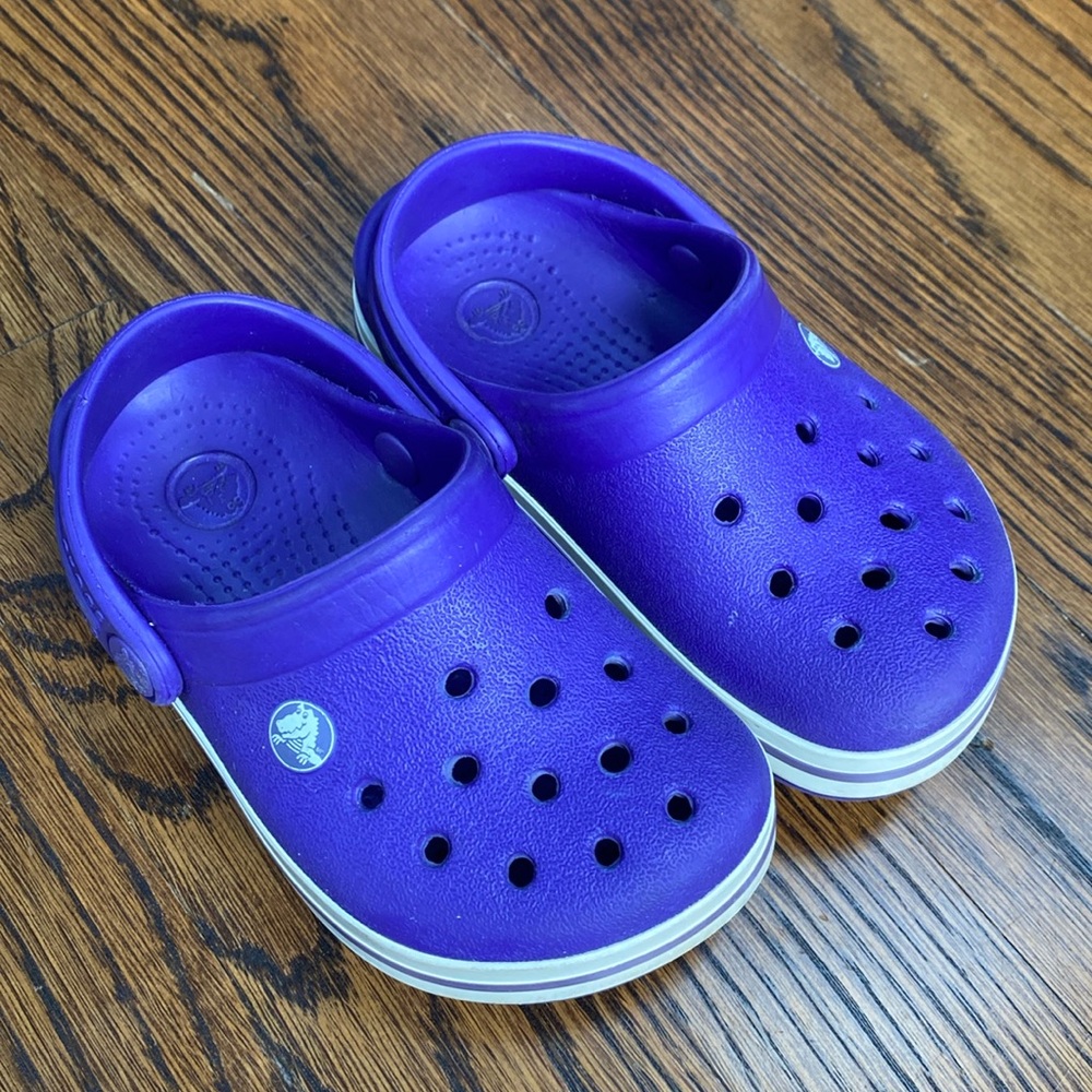 Kids Crocs💜